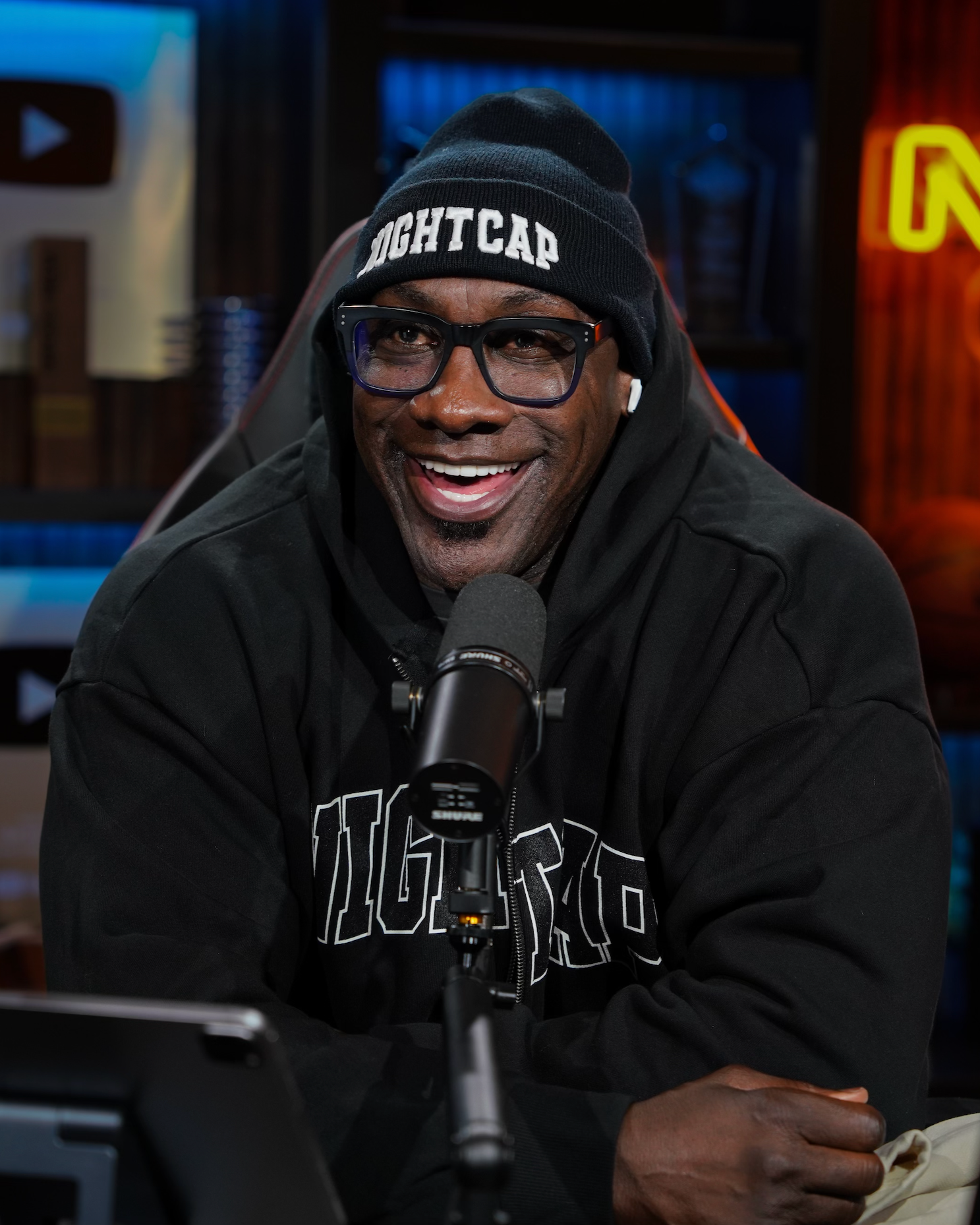 SIGNATURE ZIP HOODIE // BLACK