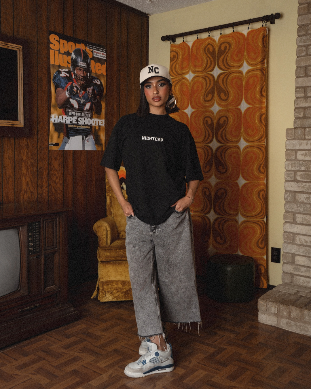 STAY WITH ME NOW TEE // BLACK